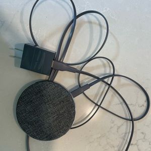 Wireless charging pad